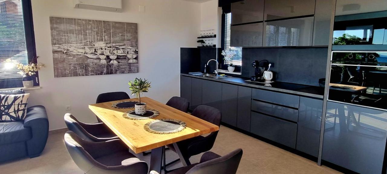 Dinary Apartman Vir Kültér fotó