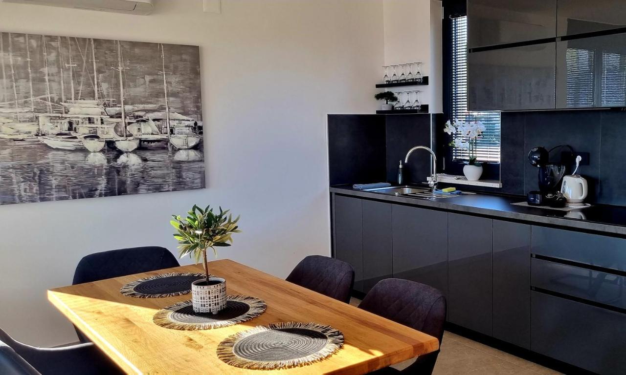 Dinary Apartman Vir Kültér fotó