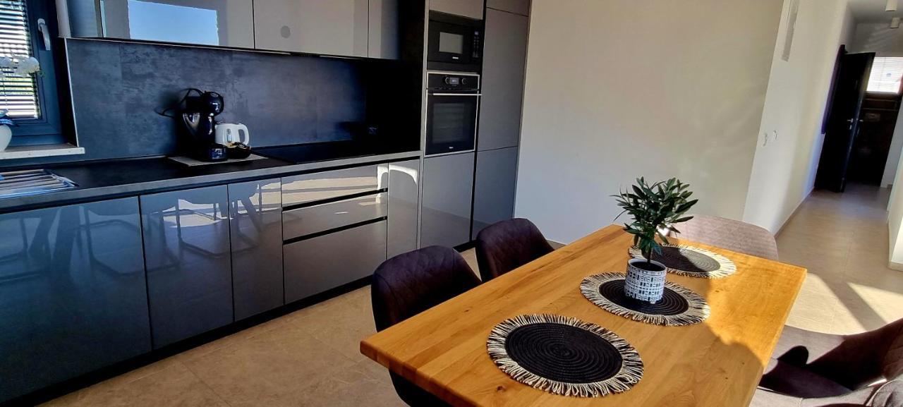 Dinary Apartman Vir Kültér fotó